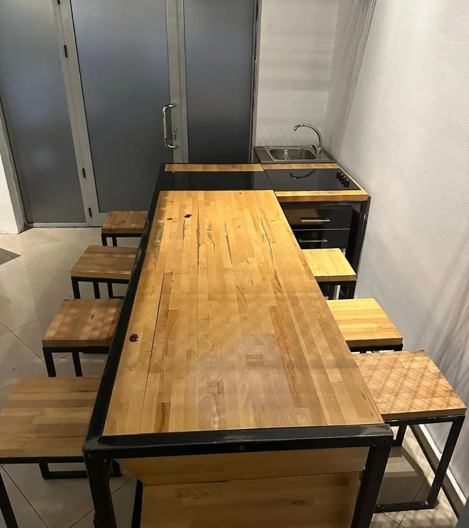 Pasha Studio Apartment Τίρανα 0*,