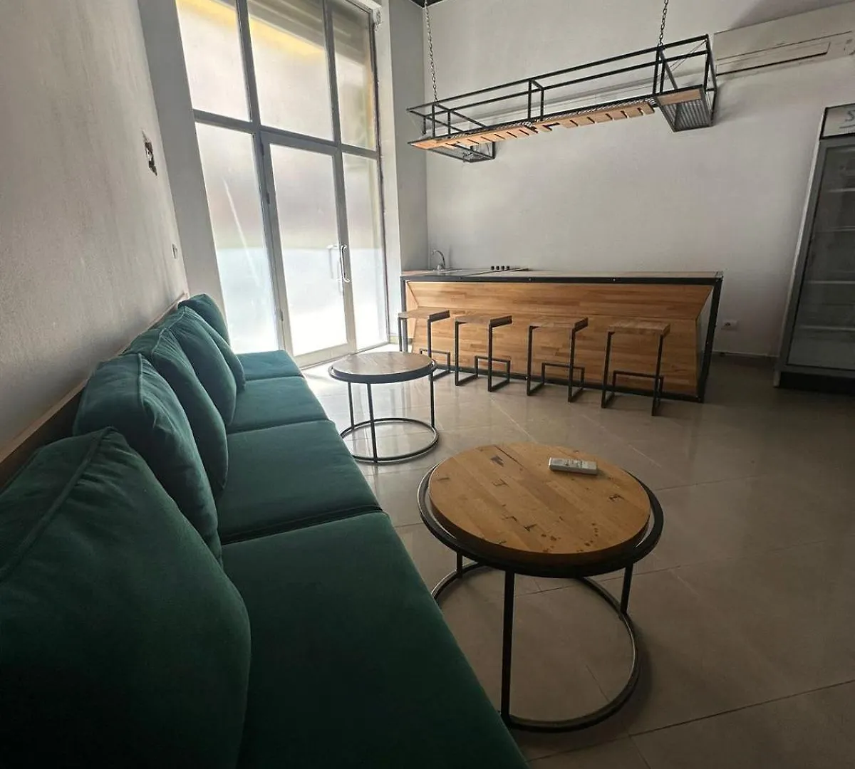Pasha Studio Apartment Τίρανα