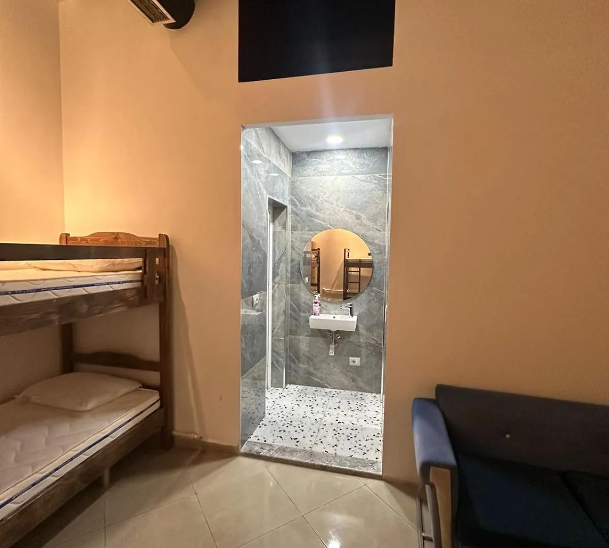 Pasha Studio Apartment Τίρανα