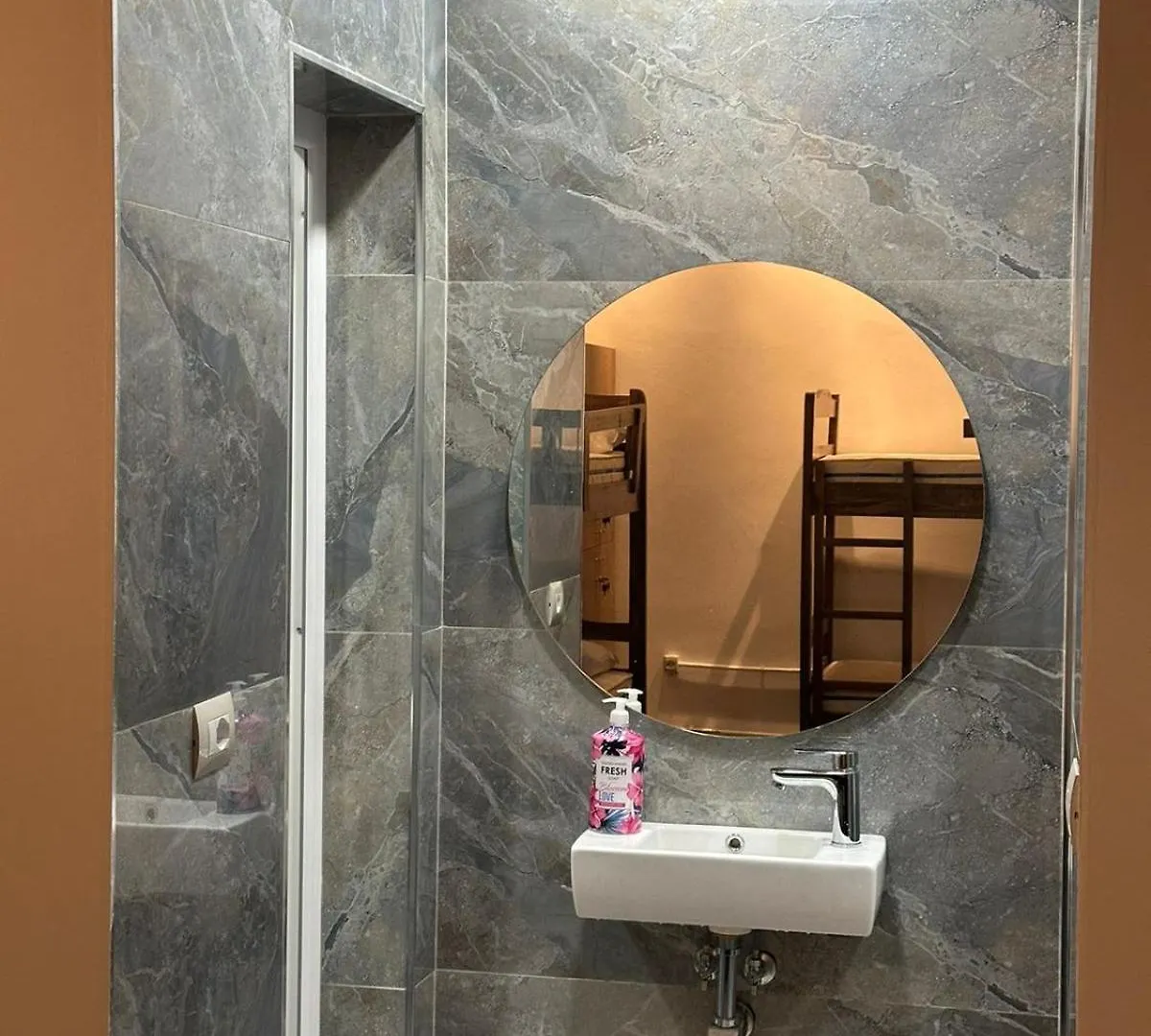 Pasha Studio Apartment Τίρανα